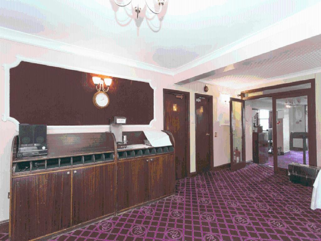 OYO Ridgeway Hotel Chingford Exterior foto