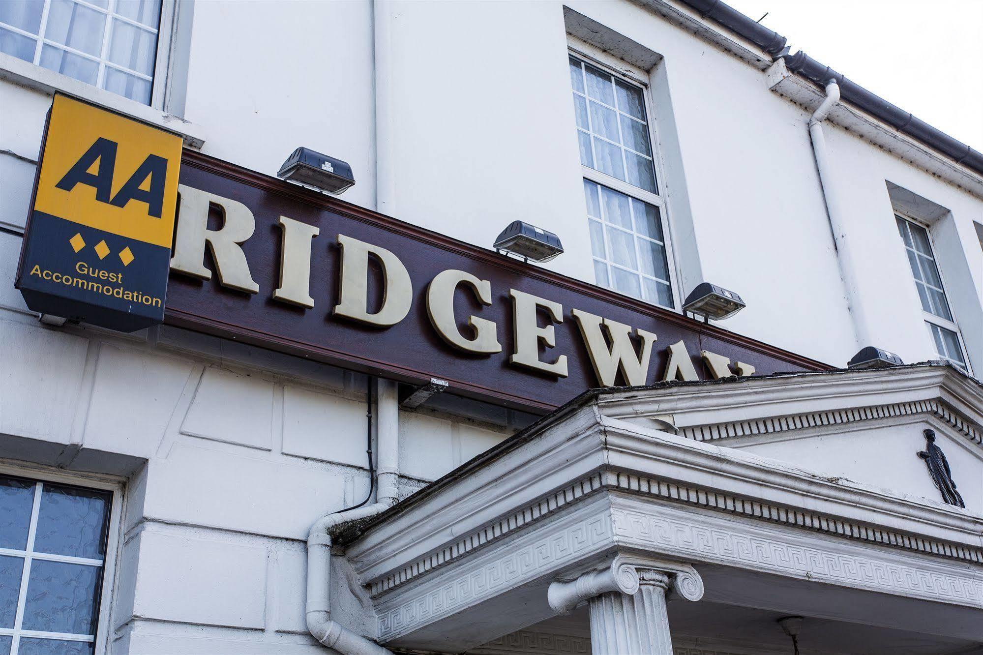 OYO Ridgeway Hotel Chingford Exterior foto