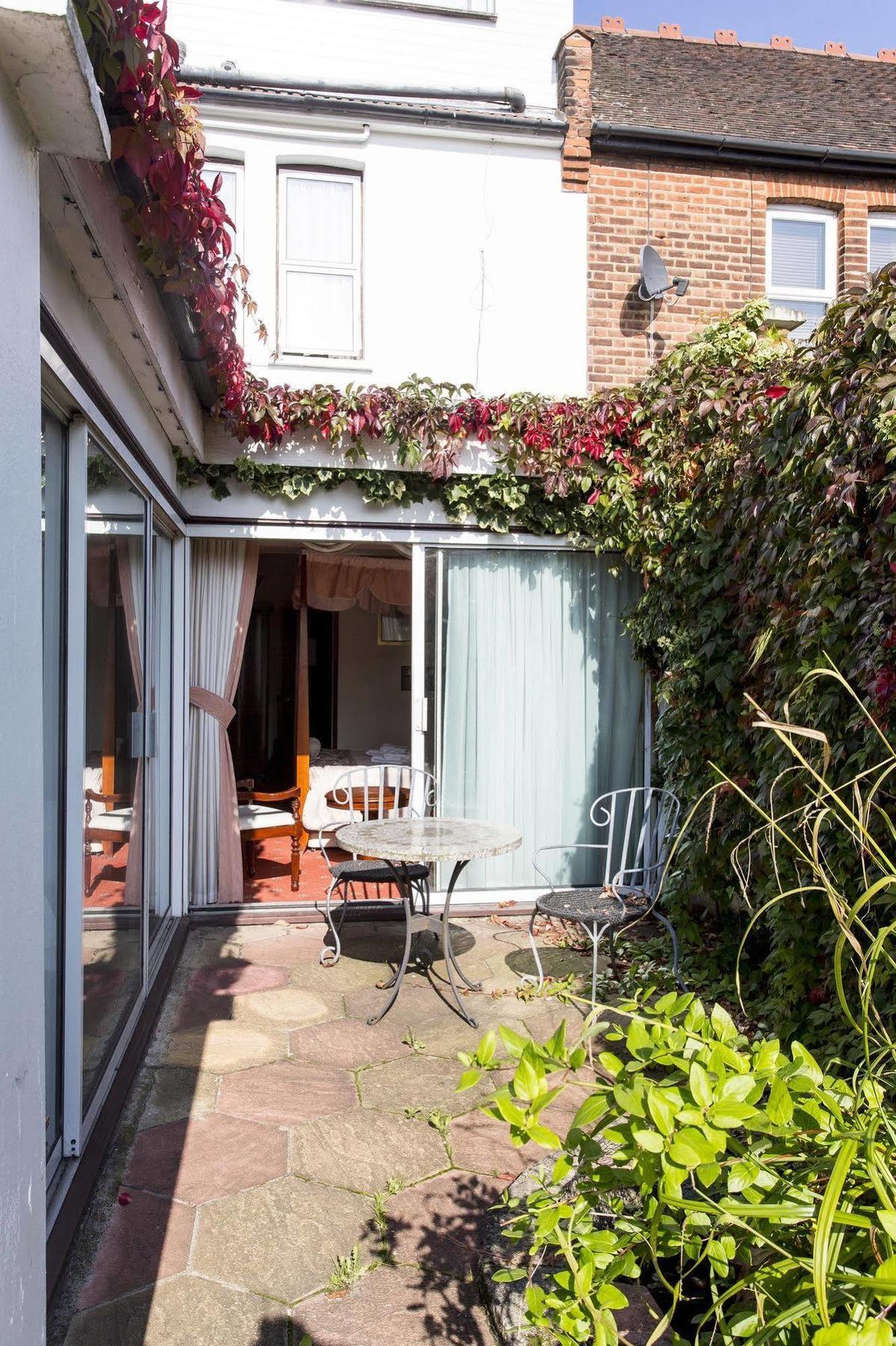 OYO Ridgeway Hotel Chingford Exterior foto