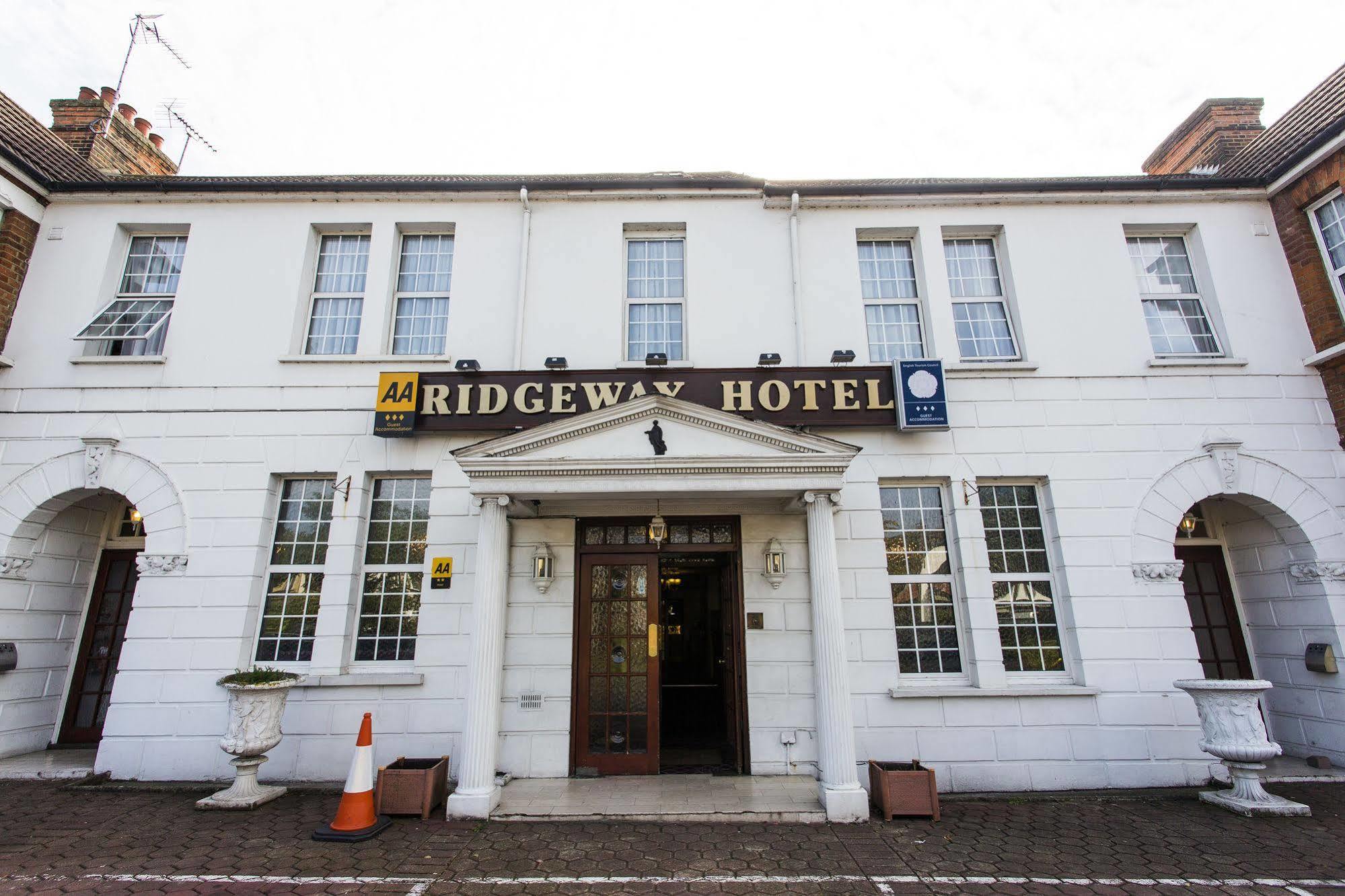 OYO Ridgeway Hotel Chingford Exterior foto